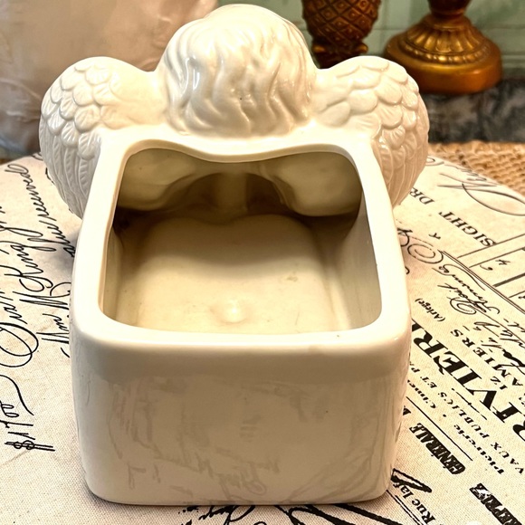 Vintage Ivory Glazed Porcelain Cherub Angel Planter - Picture 10 of 10